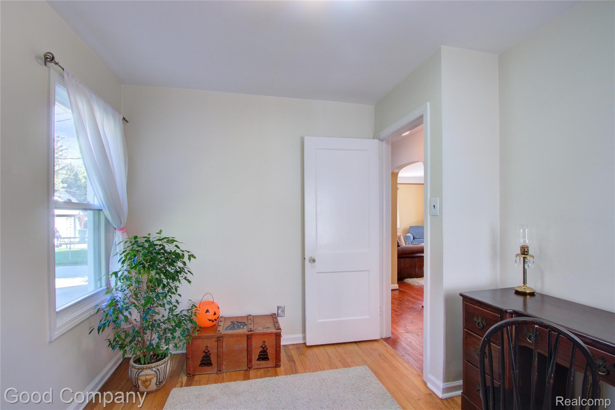 1560 Eaton Road Berkley, MI 48072 - Photo 22 of 34 1560 Eaton Rd. 22