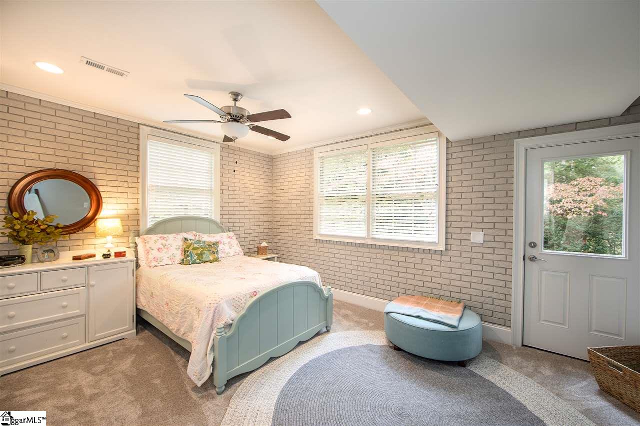 316 Chapman Road Greenville, SC 29605 - Photo 32 of 36 Private access to redone full bath, too. Ample closet space.
