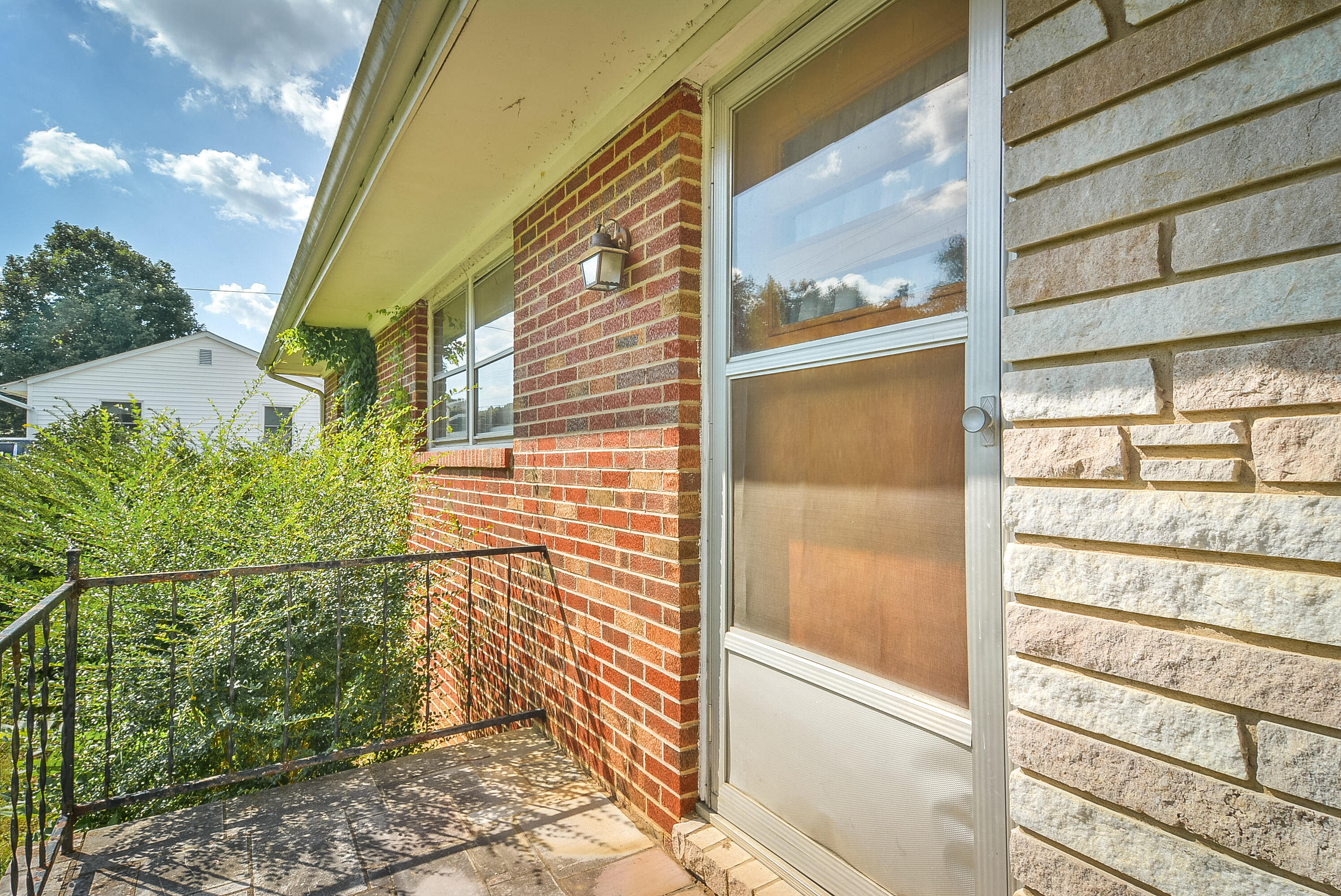 1476 Gap Creek Road Elizabethton, TN 37643 - Photo 5 of 14 TRB_4075
