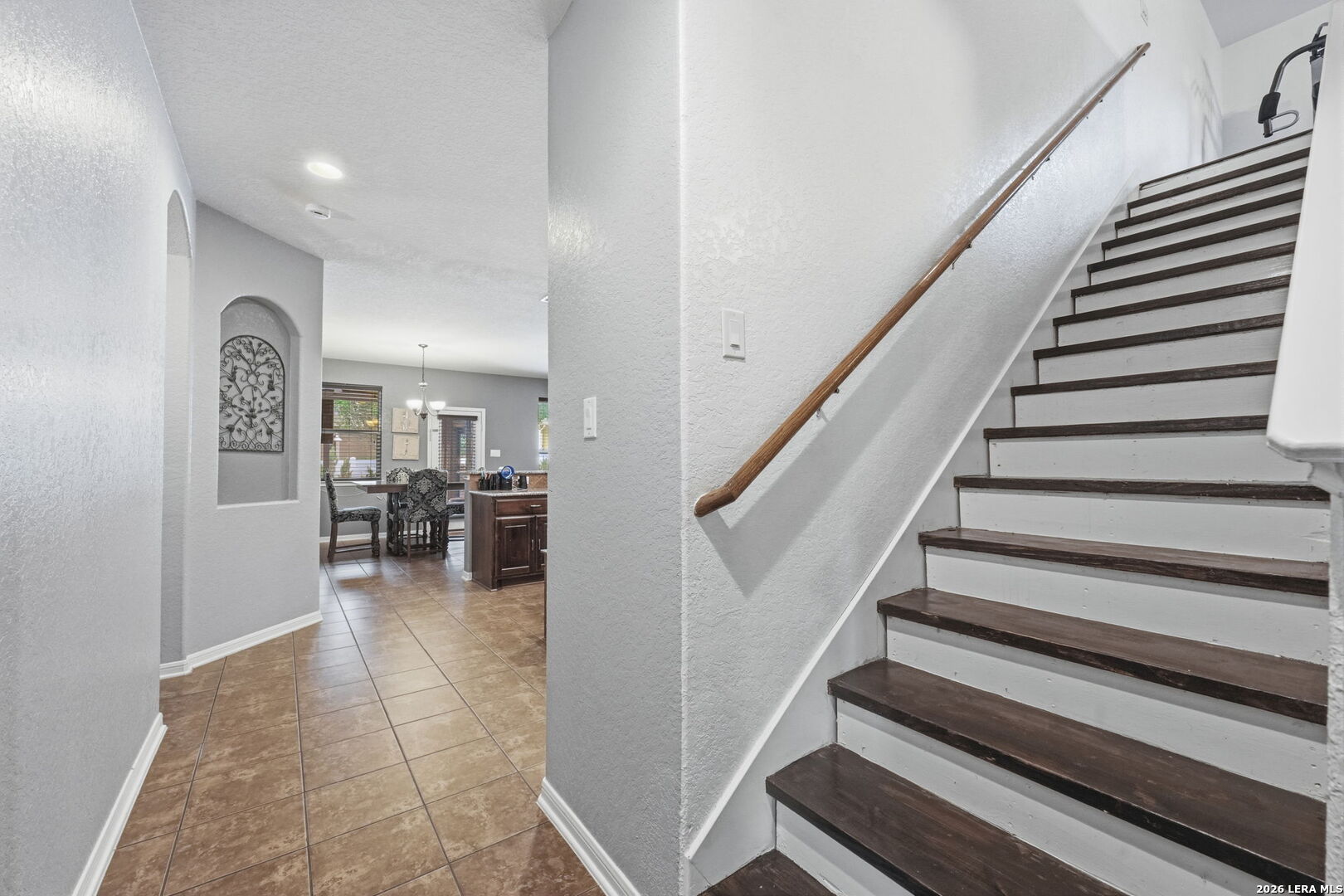 516 Brook Shadow Cibolo, TX 78108 - Photo 20 of 39 a view of entryway and hall