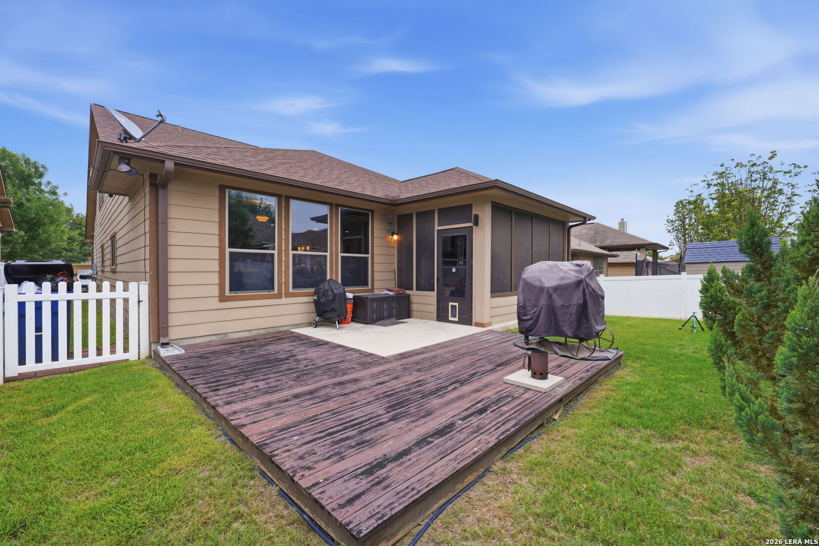 516 Brook Shadow Cibolo, TX 78108 - Photo 37 of 39 a front view of a house with garden