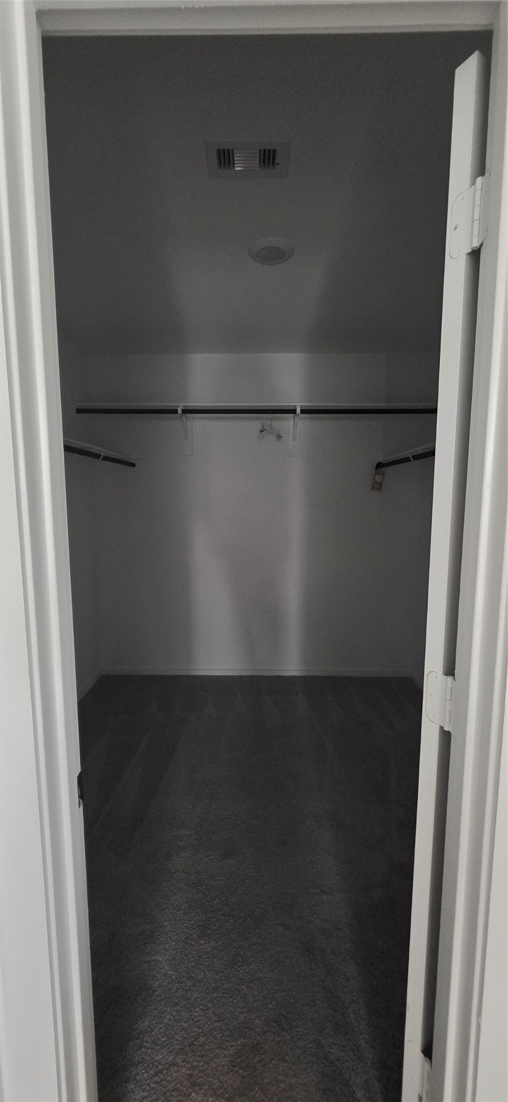 2410 Ridge Oak Drive Conroe, TX 77301 - Photo 18 of 31 a close view of walk in closet