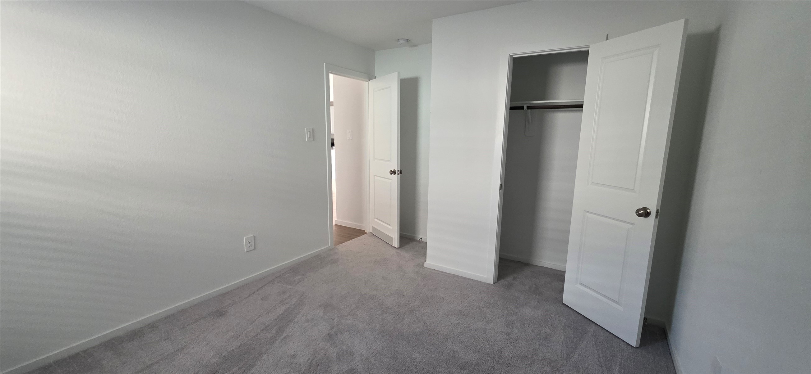 2410 Ridge Oak Drive Conroe, TX 77301 - Photo 8 of 31