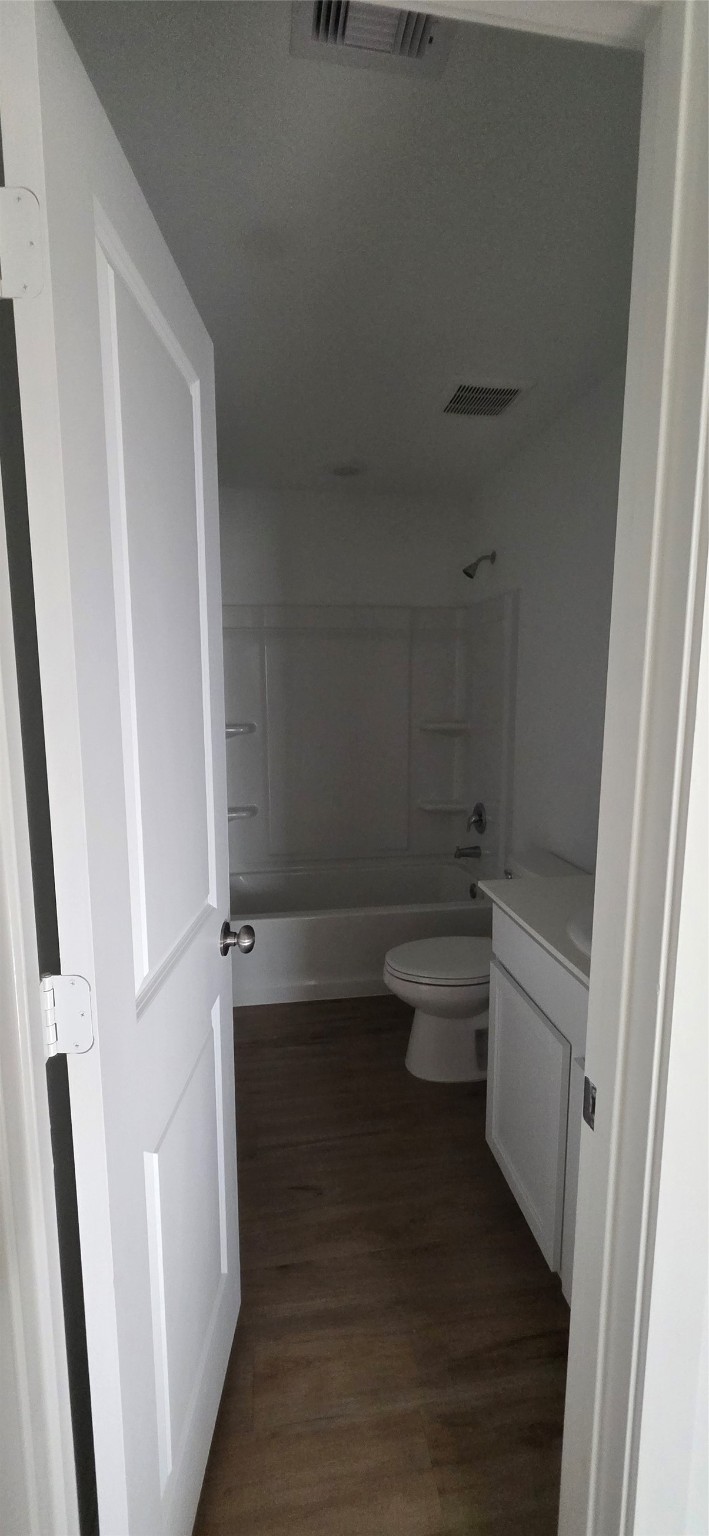 2410 Ridge Oak Drive Conroe, TX 77301 - Photo 9 of 31