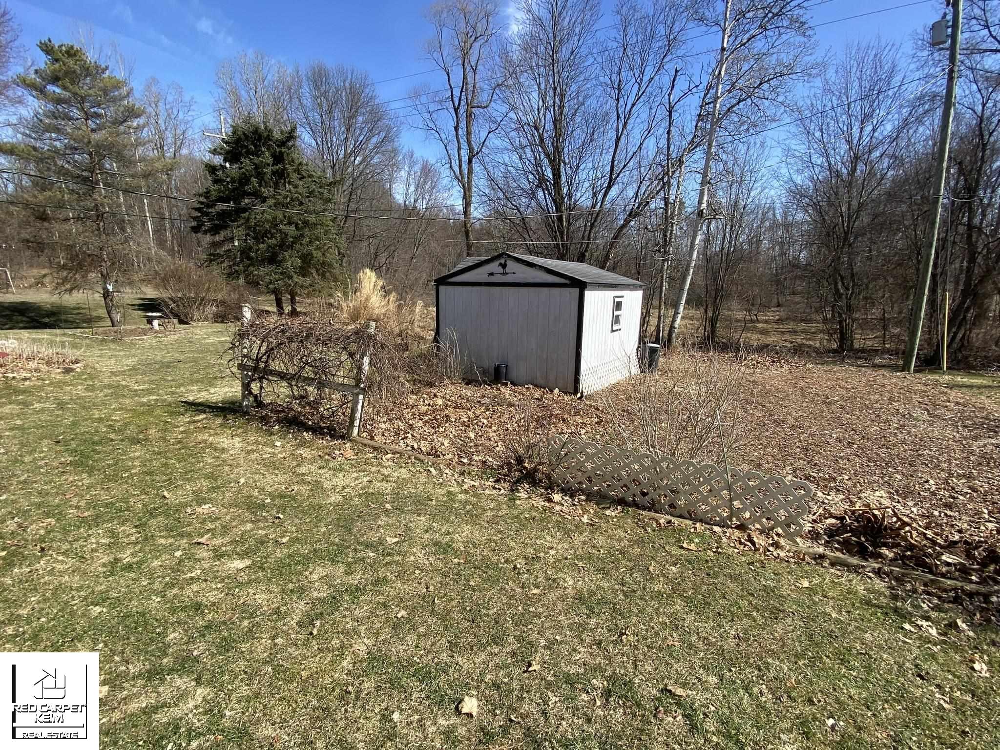 1614 Indian Road Lapeer, MI 48446 - Photo 10 of 14 50169090-5c9fb95e-2afa-4eb1-9be0-d1d225965705.JPG