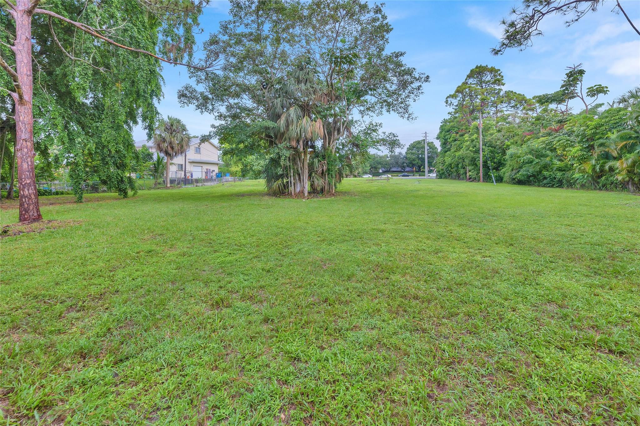 7450 Lyons Road Pompano Beach, FL 33073 - Photo 9 of 31 Photo 9