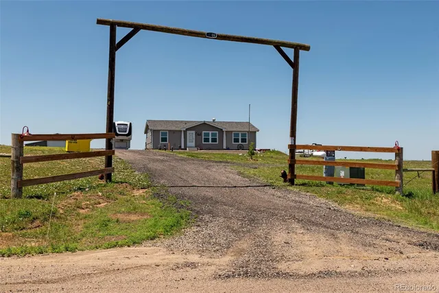 $560,000 | 11809 Pass Me By Road, Strasburg, CO 80136