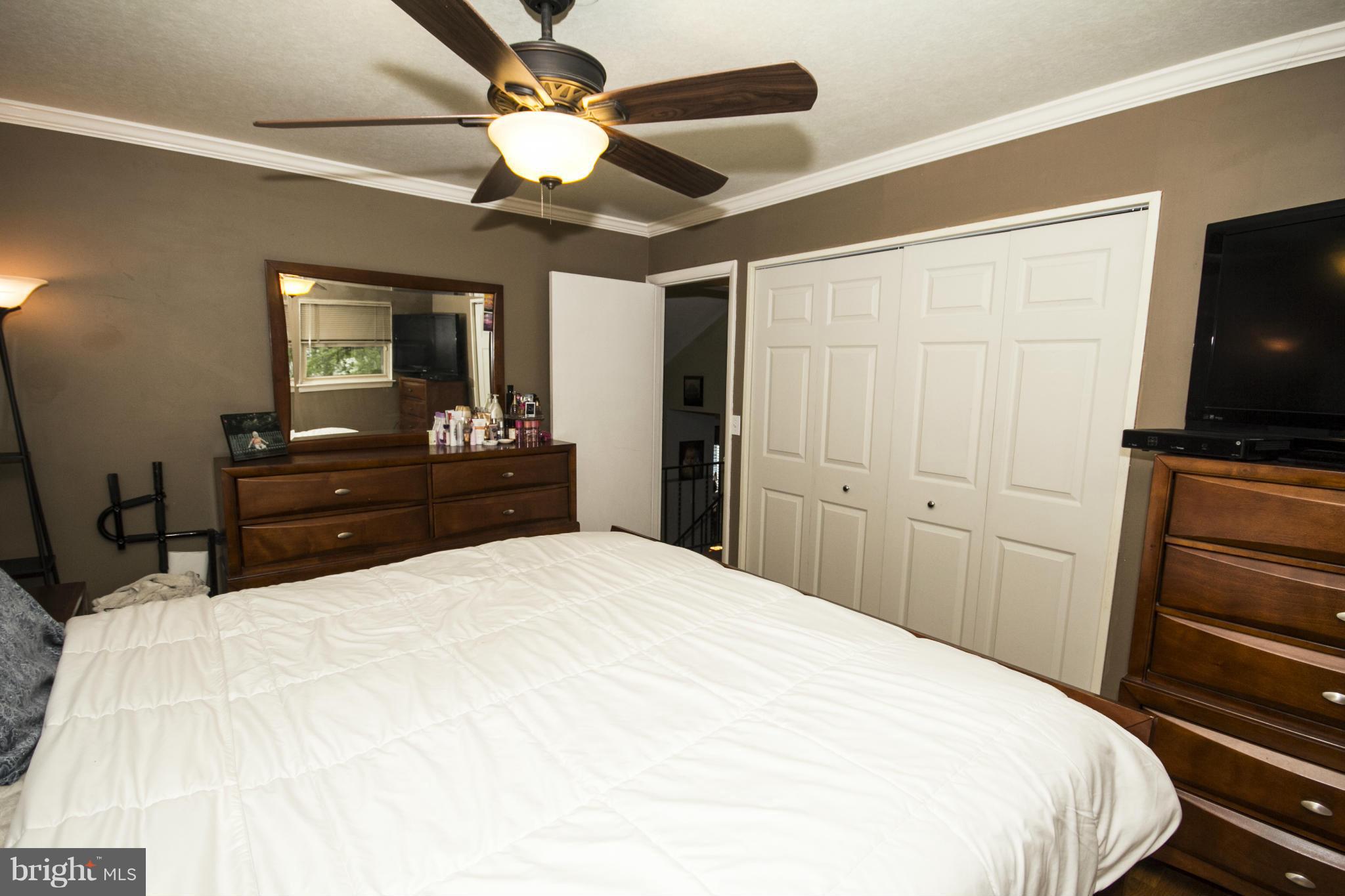 7705 Beekay Road Baltimore, MD 21219 - Photo 16 of 25 Bedroom (Master)