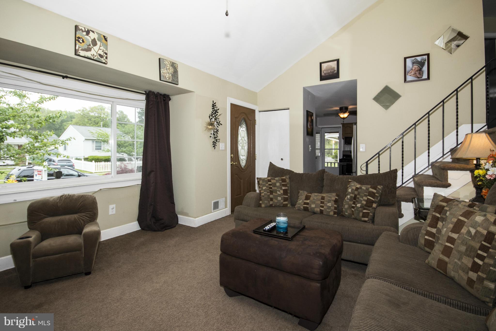 7705 Beekay Road Baltimore, MD 21219 - Photo 5 of 25 Interior (General)
