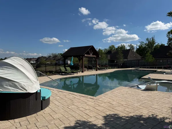 $2,700 | 8017 Seville Court, Baton Rouge, LA 70820