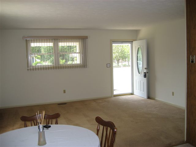 101 Bane Road Taylors, SC 29687 - Photo 4 of 7 Gallery Image 4