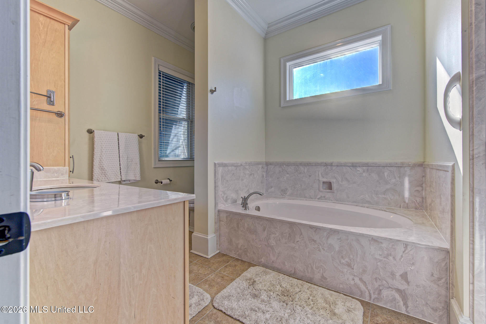 37 Chapel Hill Road Bay St. Louis, MS 39520 - Photo 17 of 44 09Interior01_DxO