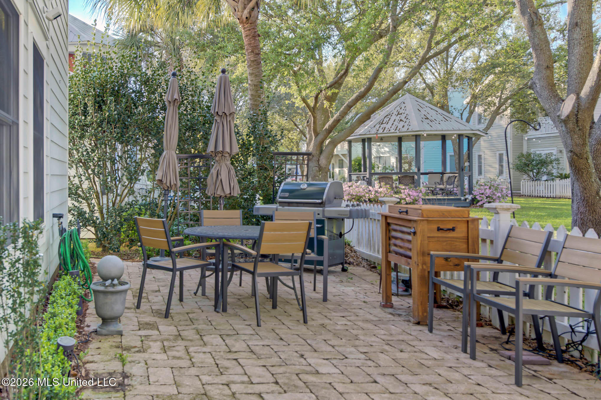 37 Chapel Hill Road Bay St. Louis, MS 39520 - Photo 38 of 44 44Interior02_DxO