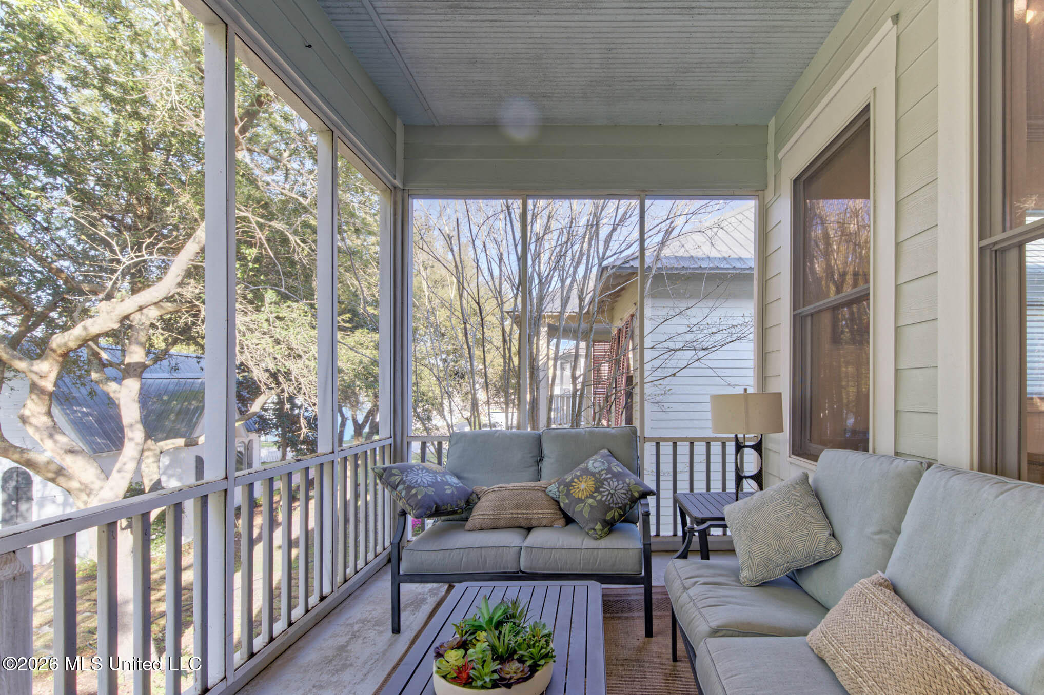 37 Chapel Hill Road Bay St. Louis, MS 39520 - Photo 8 of 44 40Interior02_DxO