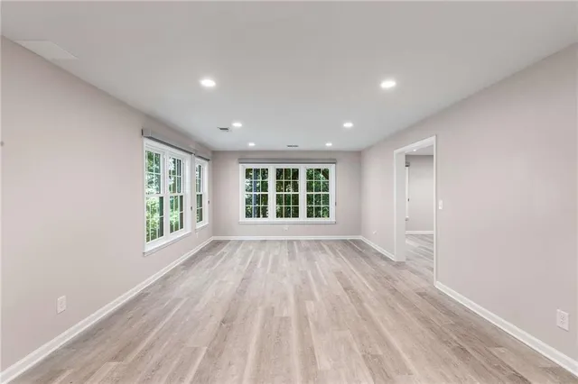 $685,000 | 4222 Terrace Court Southeast, Smyrna, GA 30082