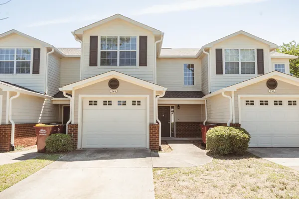 $1,595 | 748 Majestic Drive, Crestview, FL 32536