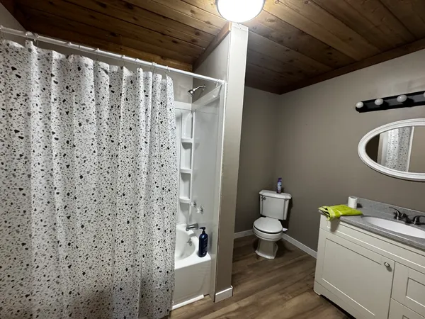 $159,900 | 517 North Vine Street, Du Quoin, IL 62832