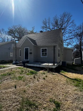 $159,900 | 517 North Vine Street, Du Quoin, IL 62832