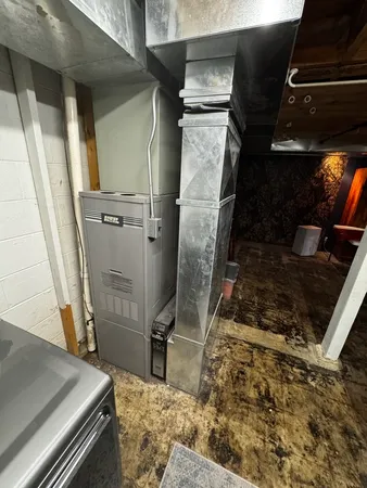 $159,900 | 517 North Vine Street, Du Quoin, IL 62832