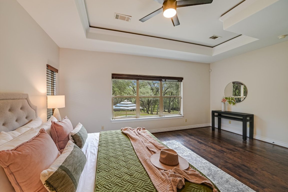 524 Highland Spring Lane Georgetown, TX 78633 - Photo 14 of 39 a living room with furniture and a window