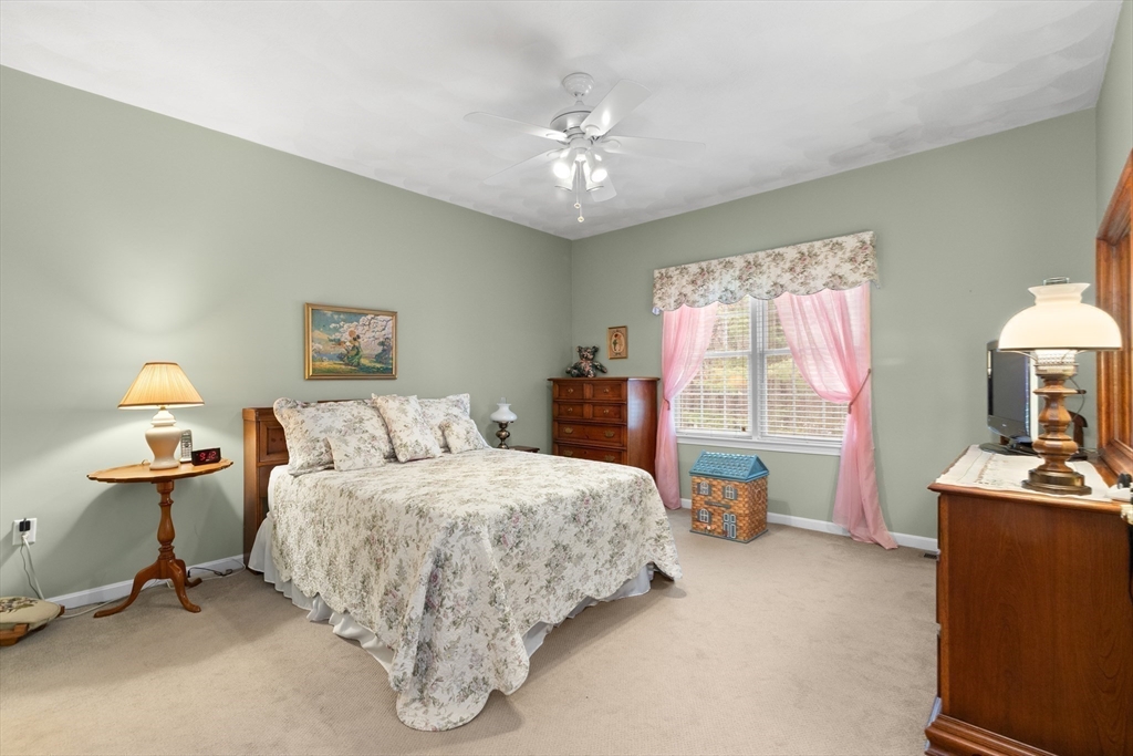 7 Raymond Court, Unit 7 Georgetown, MA 01833 - Photo 14 of 31