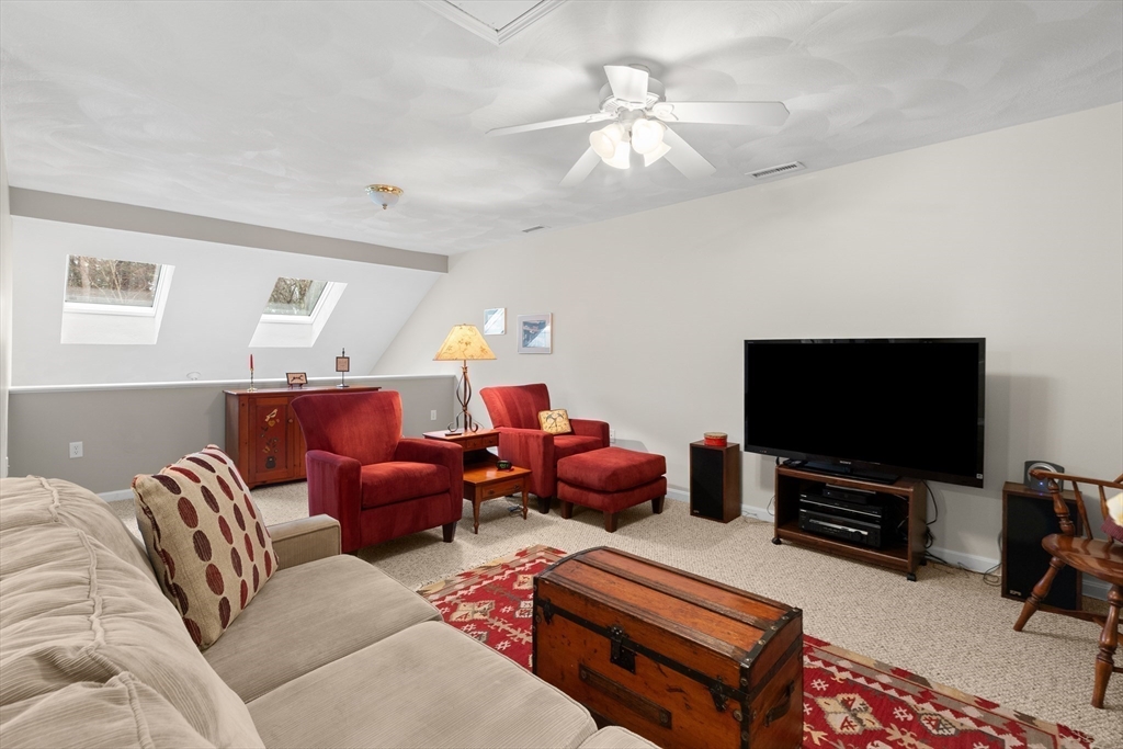 7 Raymond Court, Unit 7 Georgetown, MA 01833 - Photo 20 of 31