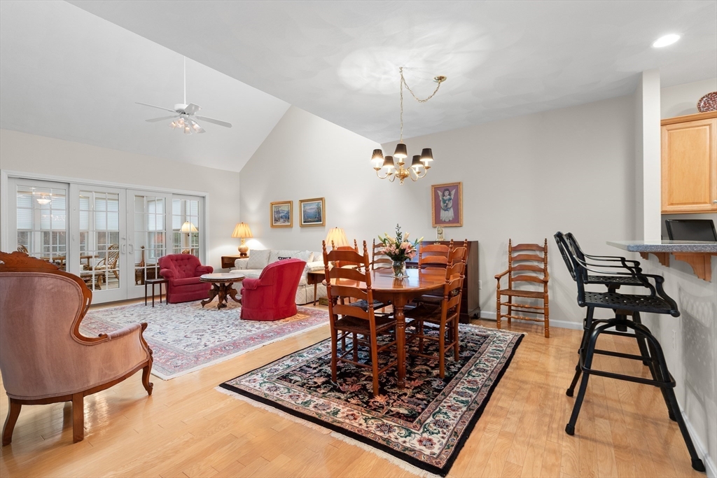 7 Raymond Court, Unit 7 Georgetown, MA 01833 - Photo 6 of 31