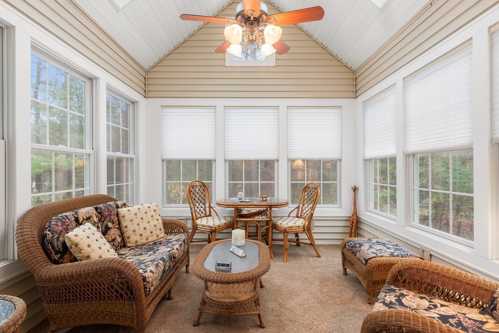 7 Raymond Court, Unit 7 Georgetown, MA 01833 - Photo 9 of 31