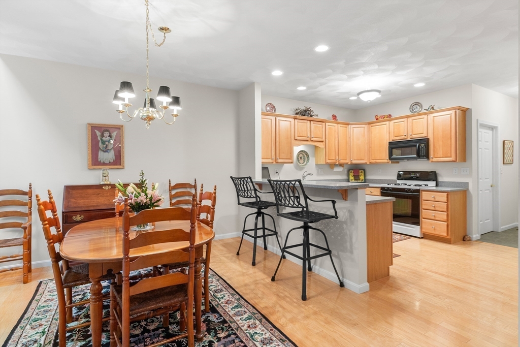 7 Raymond Court, Unit 7 Georgetown, MA 01833 - Photo 10 of 31