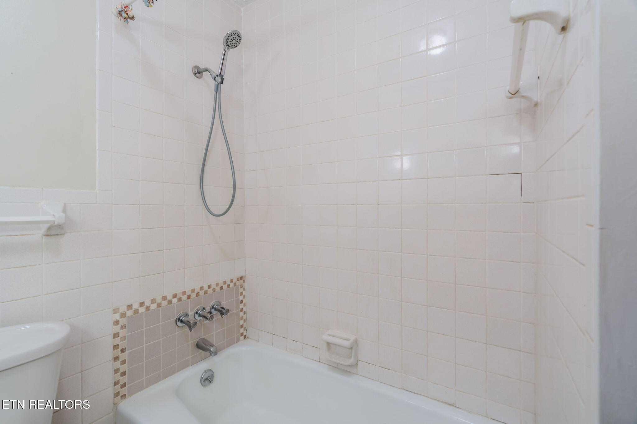 1514 Cherokee Road East Crossville, TN 38572 - Photo 11 of 36 15-web-or-mls-1514 Cherokee Road E-9