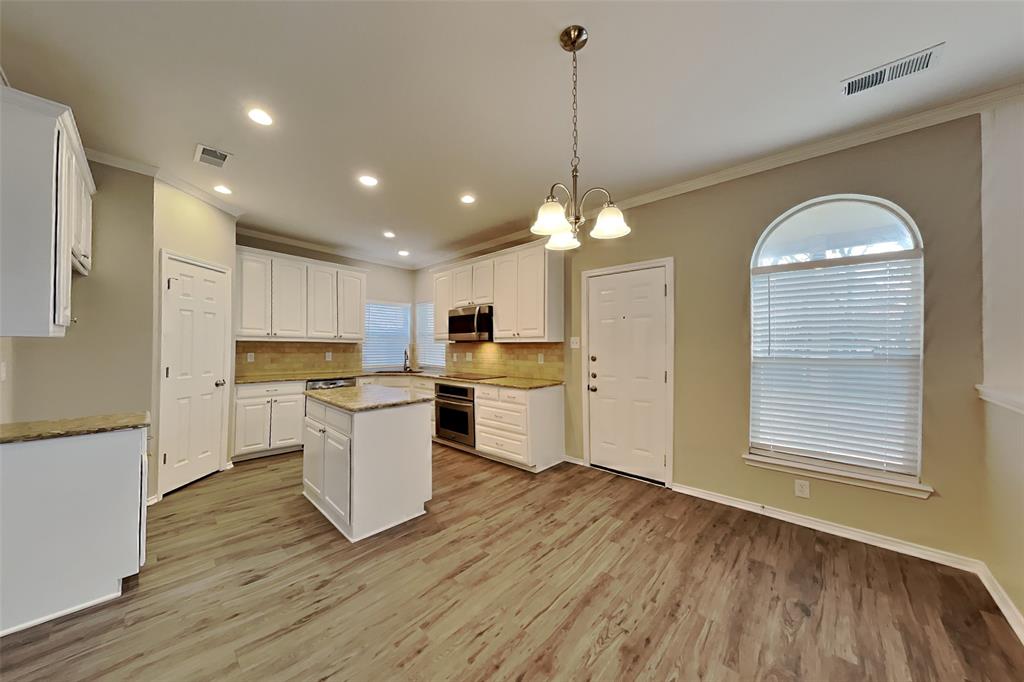 1516 Cheyenne Trail Mansfield, TX 76063 - Photo 4 of 21