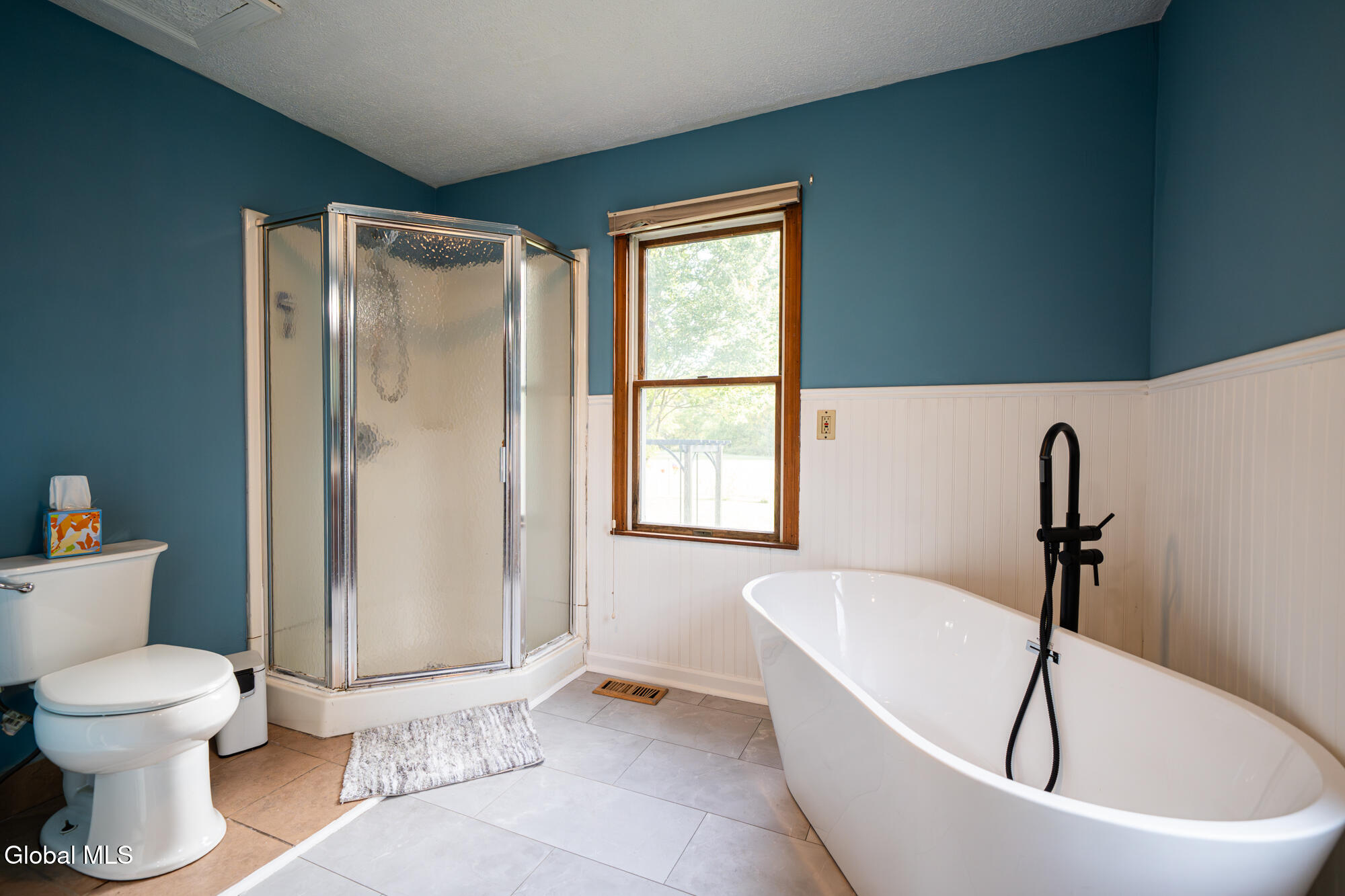 196 Meadowbrook Road Queensbury, NY 12804 - Photo 12 of 28 full bath2