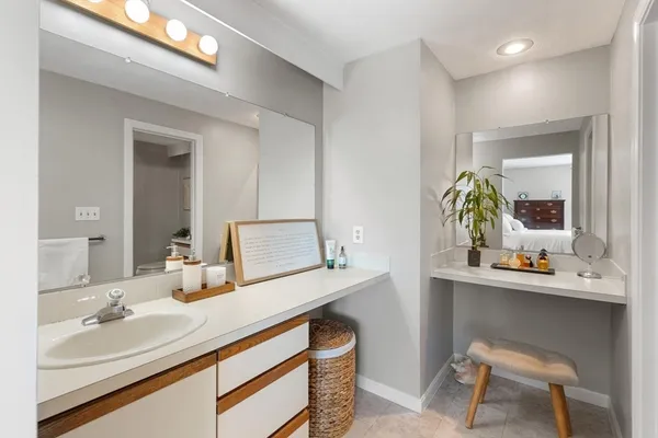$3,600 | 320 Newbury Street, Unit 507, Danvers, MA 01923