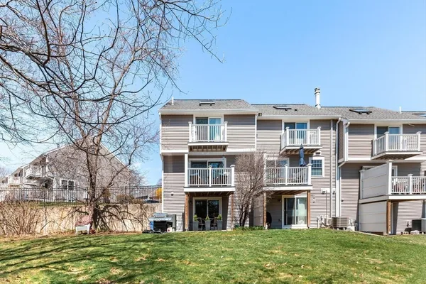 $3,600 | 320 Newbury Street, Unit 507, Danvers, MA 01923