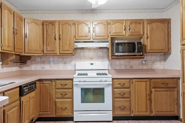 $685,000 | 25 Grist Mill Road, Littleton, MA 01460