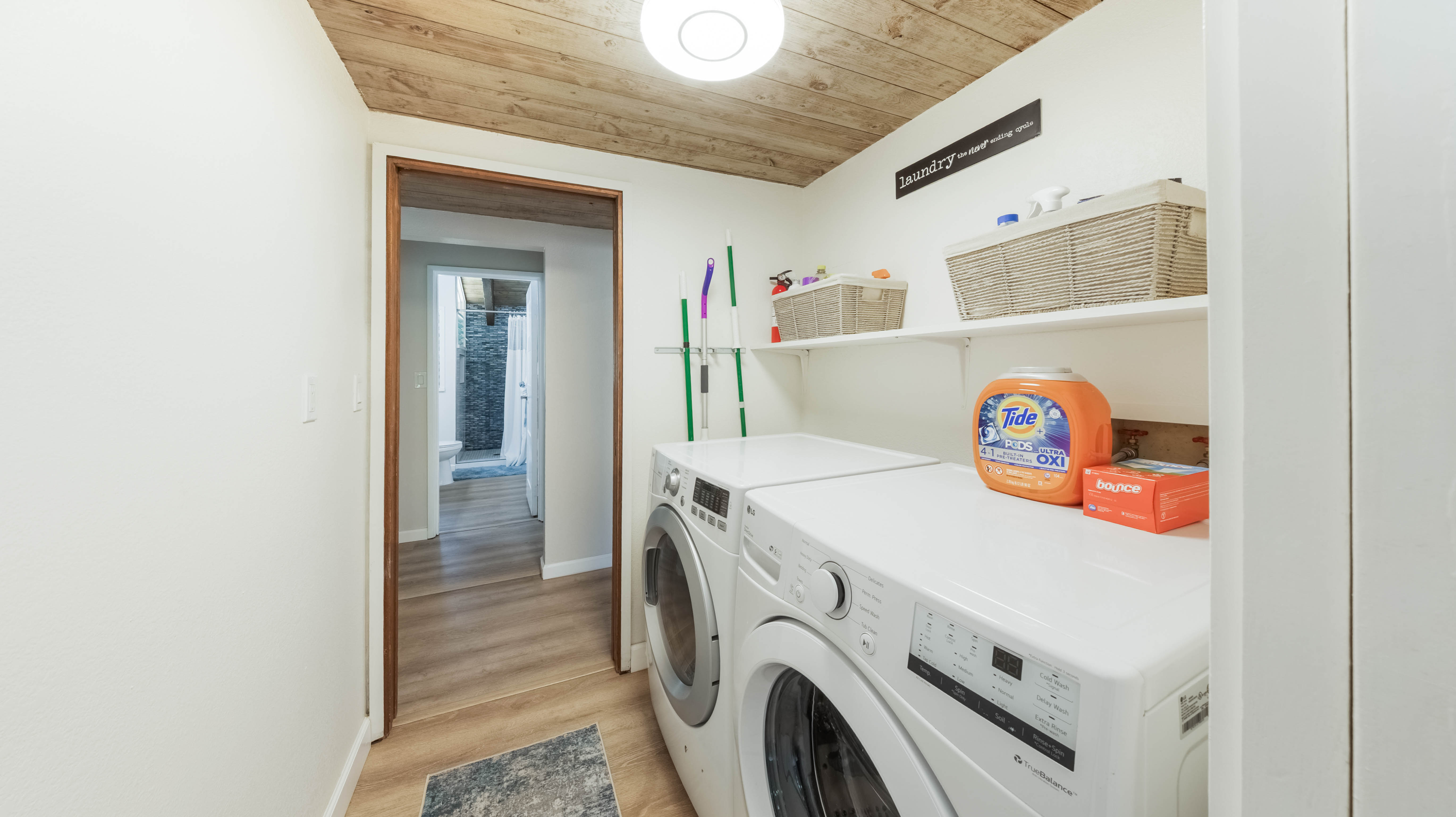 4701 Kawaihau Road, Unit L201 Kapaa, HI 96746 - Photo 20 of 29 a utility room with dryer and washer