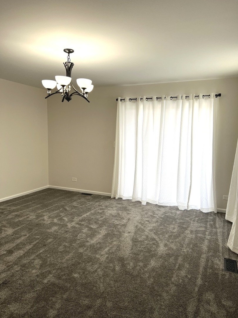 27 Mineola Road, Unit 27 Fox Lake, IL 60020 - Photo 15 of 22 Gallery Image 15