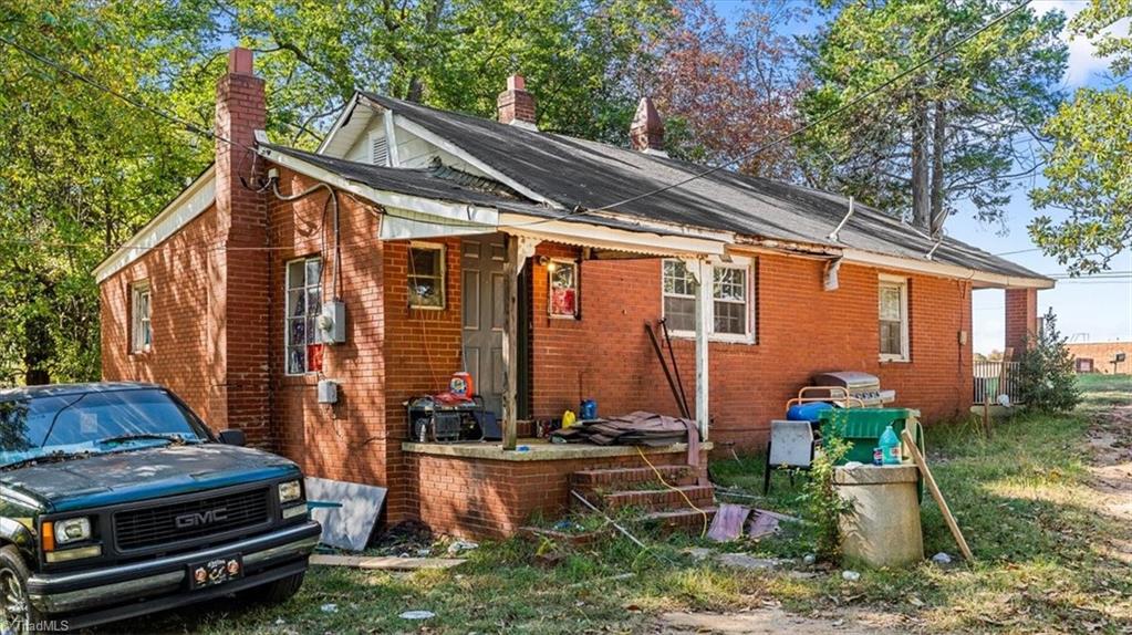 1901 South Elm Street High Point, NC 27260 - Photo 3 of 21