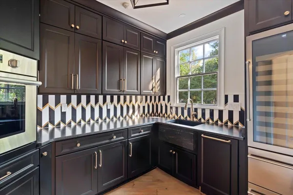 $1,699,000 | 425 River Oaks Road, Memphis, TN 38120