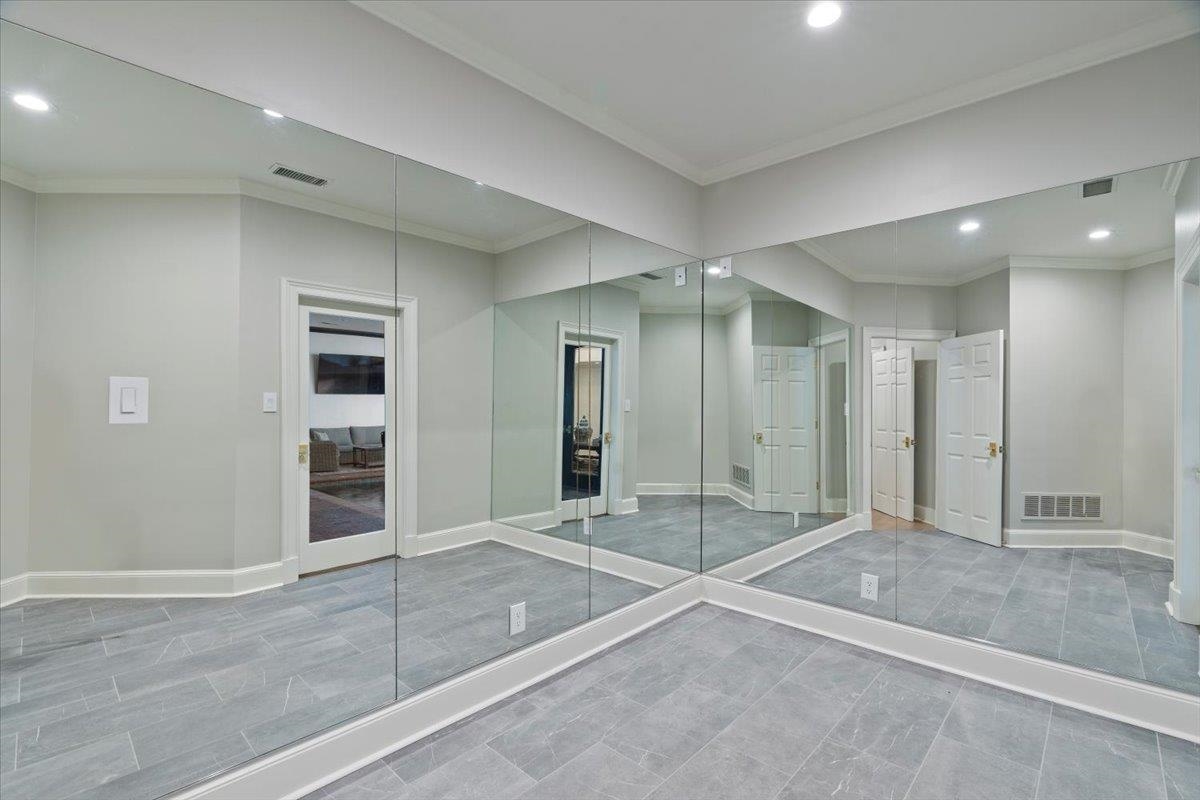 425 River Oaks Road Memphis, TN 38120 - Photo 20 of 39