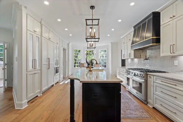 $1,699,000 | 425 River Oaks Road, Memphis, TN 38120