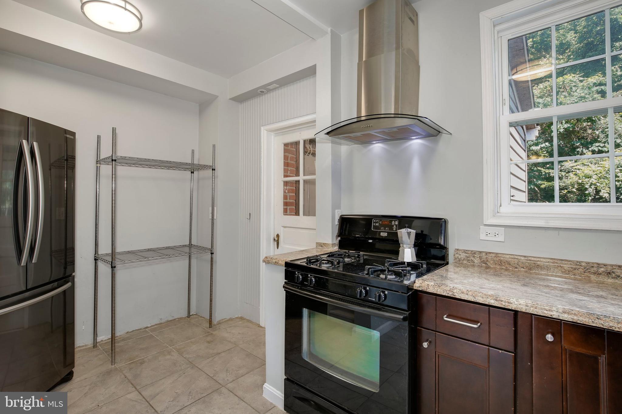 615 Wayne Avenue Silver Spring, MD 20910 - Photo 12 of 41 Gallery Image 12