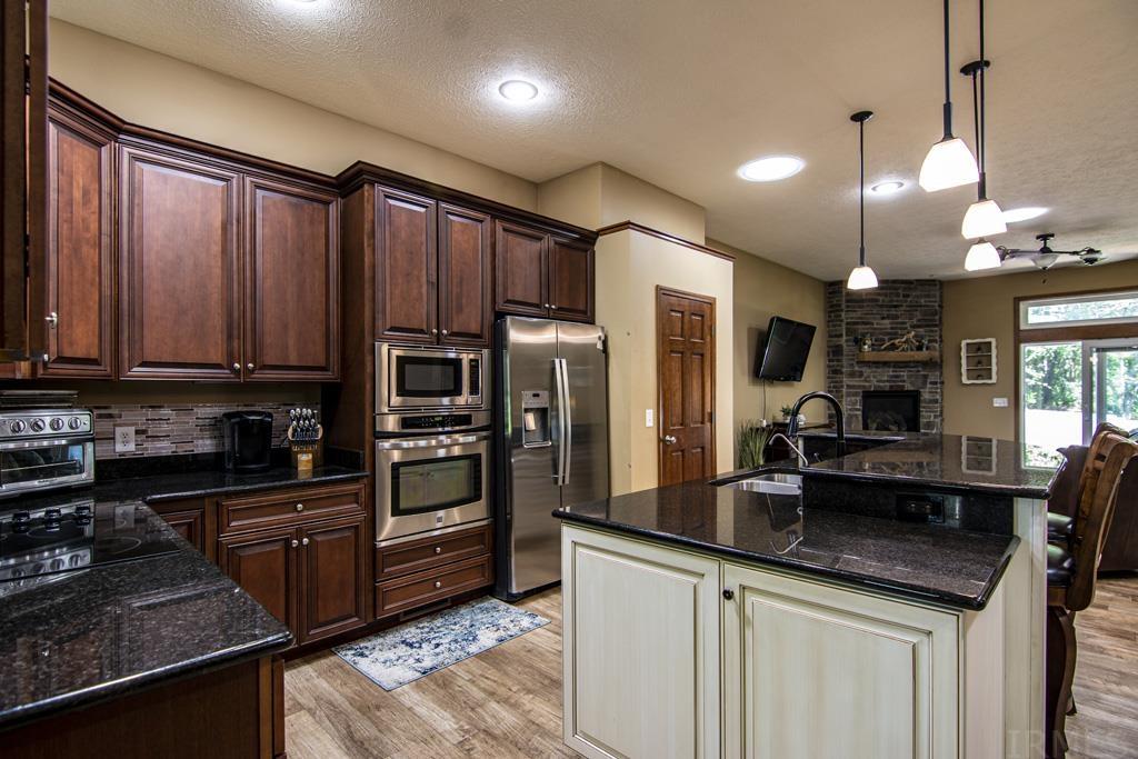 1827 Bashor Road Goshen, IN 46526 - Photo 9 of 29 Gallery Image 9