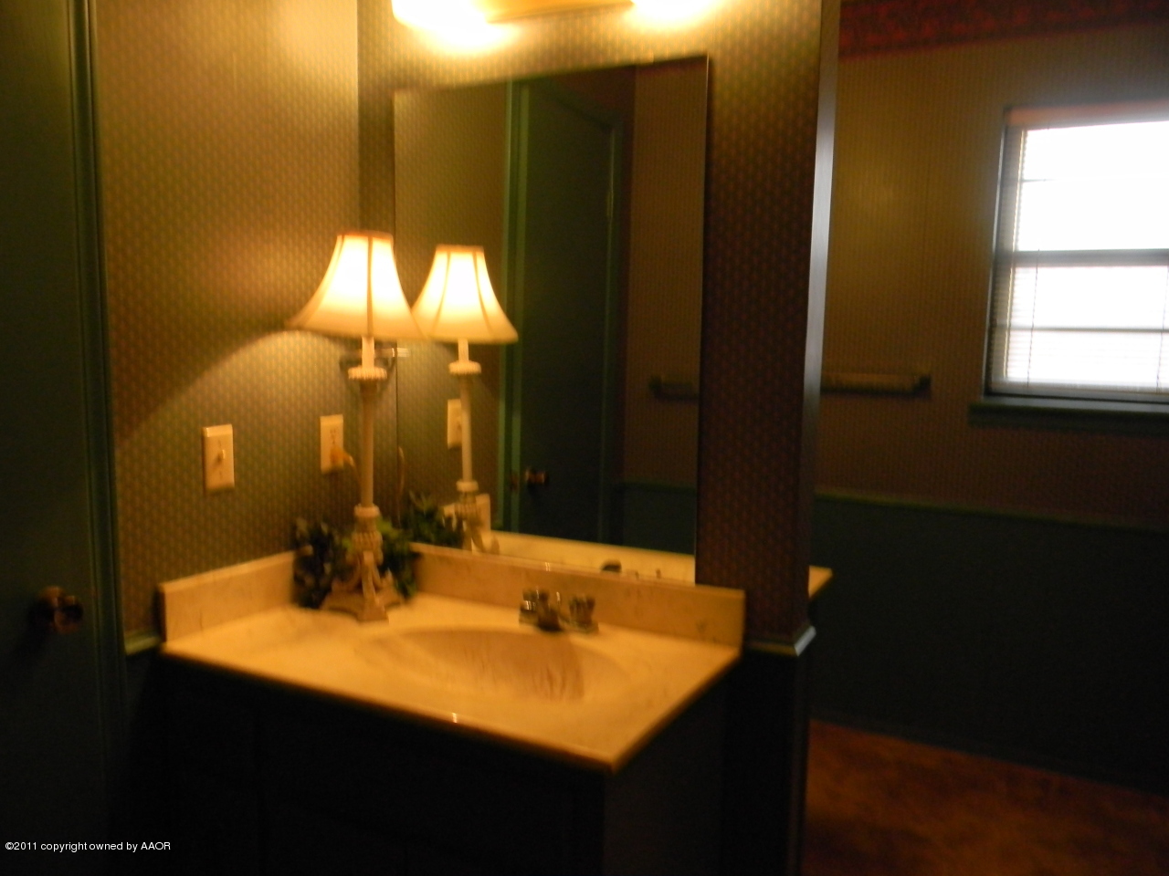 4434 Kingston Road Amarillo, TX 79109 - Photo 13 of 27 MASTER BATH 1