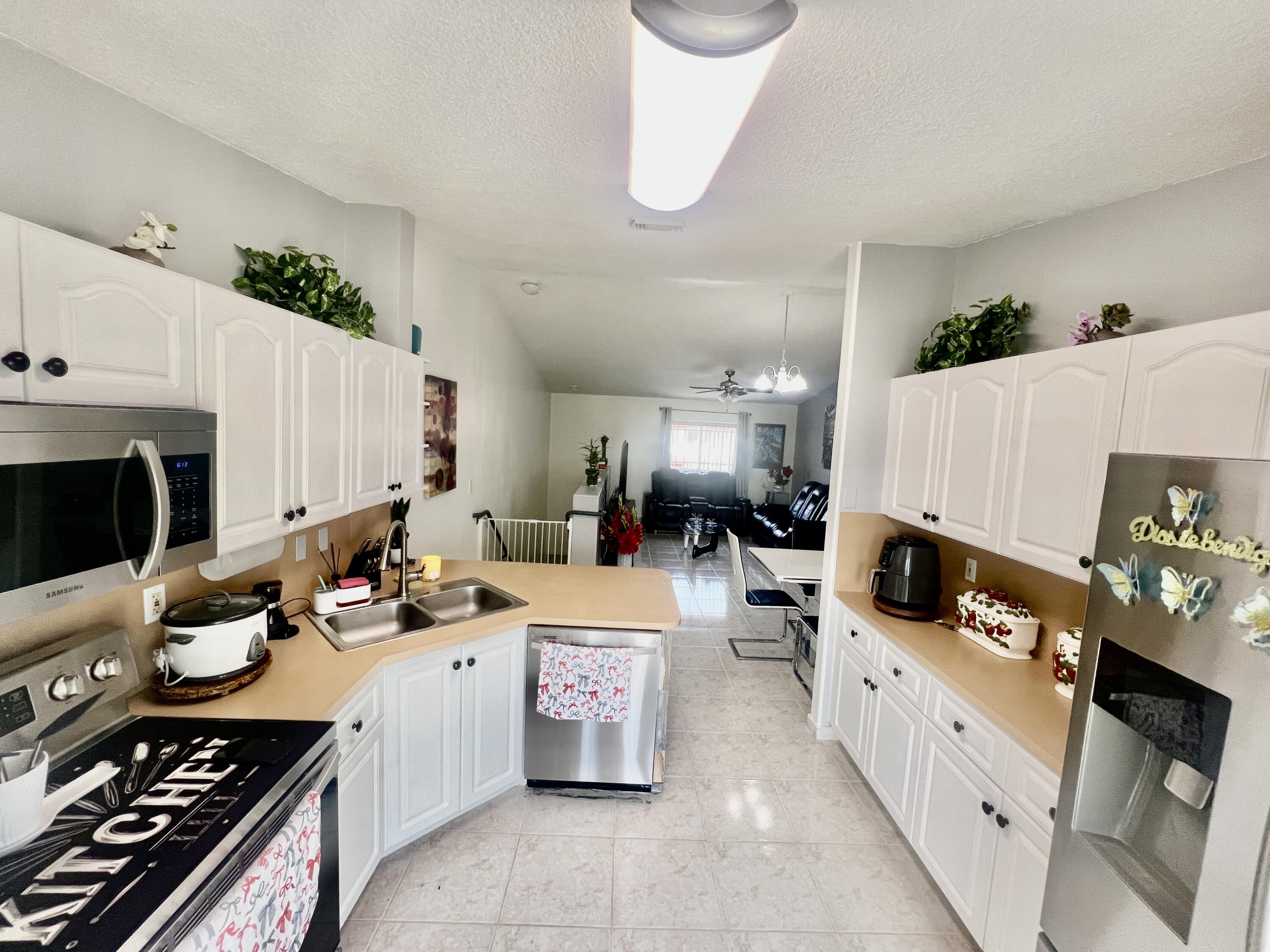 10903 West Okeechobee Road, Unit 201 Hialeah, FL 33018 - Photo 5 of 36 20260709_221340198_iOS