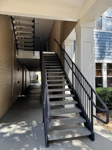 $215,000 | 2801 Chancellorsville Drive, Unit 632, Tallahassee, FL 32312