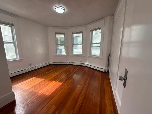 $2,600 | 153 Bailey Street, Unit 2, Lawrence, MA 01843