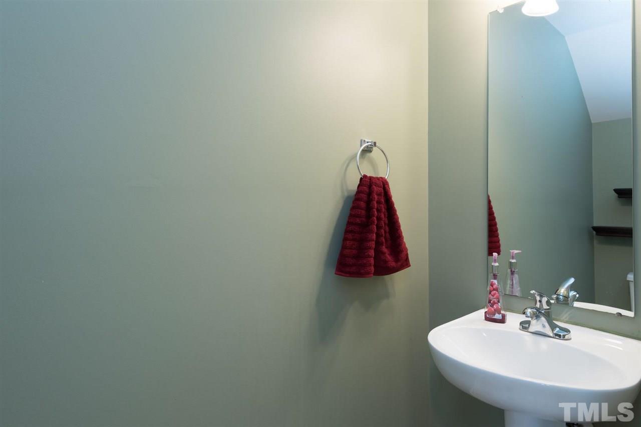 3704 Fan Palm Court Raleigh, NC 27616 - Photo 3 of 21 Gallery Image 3