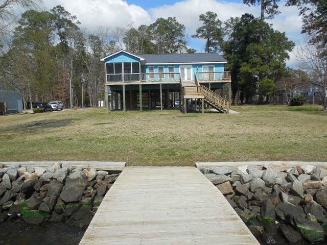 932 West Island View Road Bath, NC 27808 - Photo 1 of 14 Primary Photo