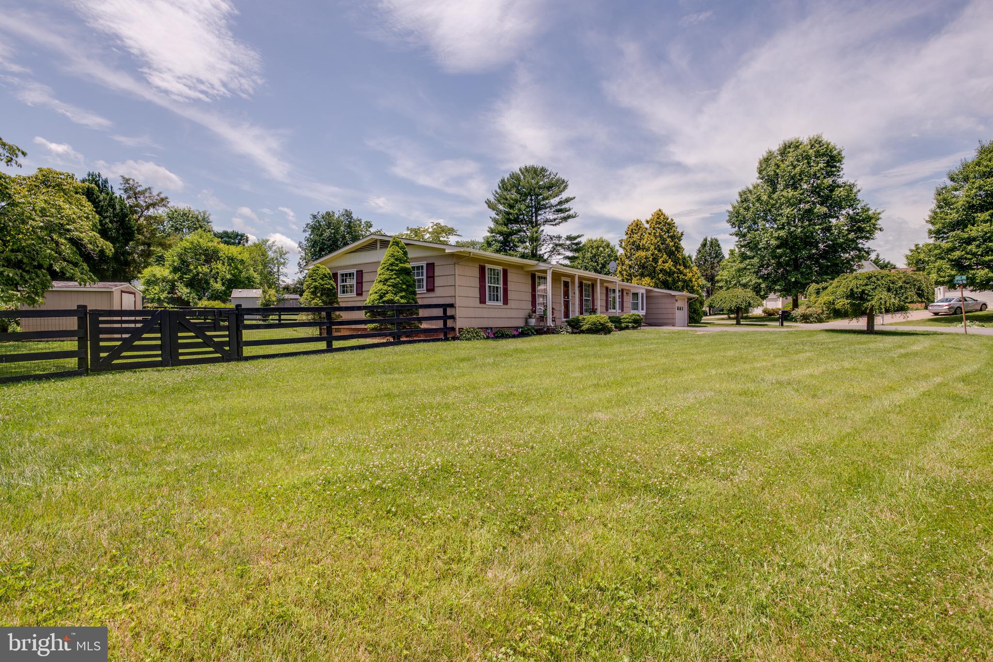 355 Gay Road Warrenton, VA 20186 - Photo 11 of 39 front yard
